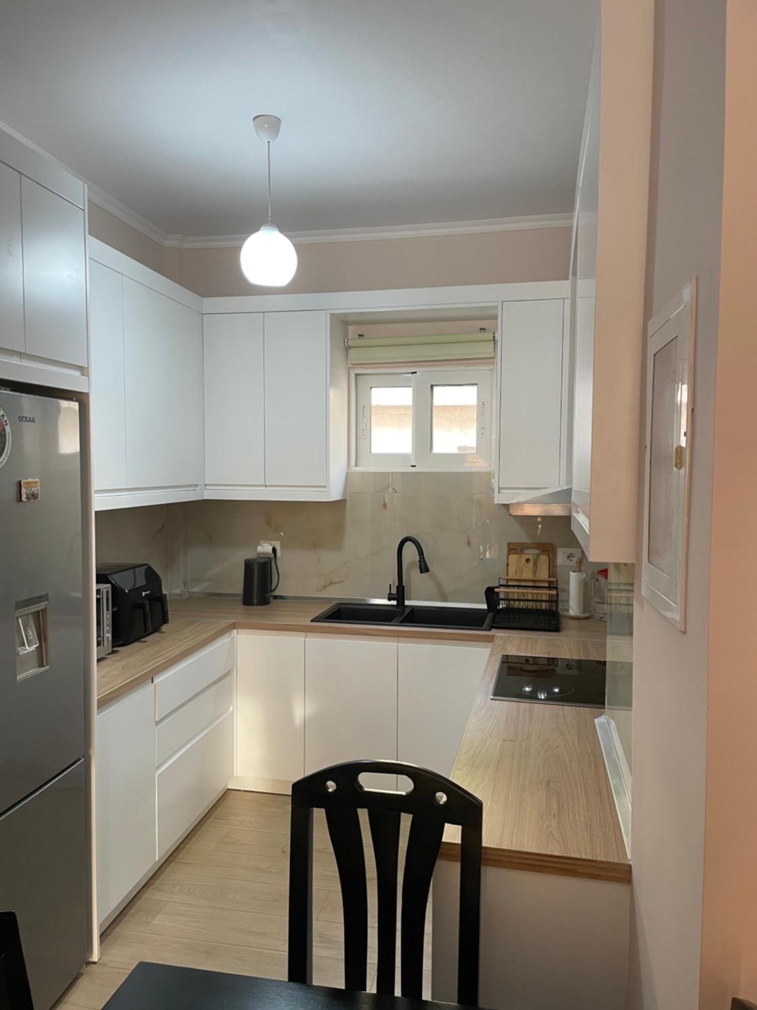 Sarsed Home, Sarande Luaran gambar